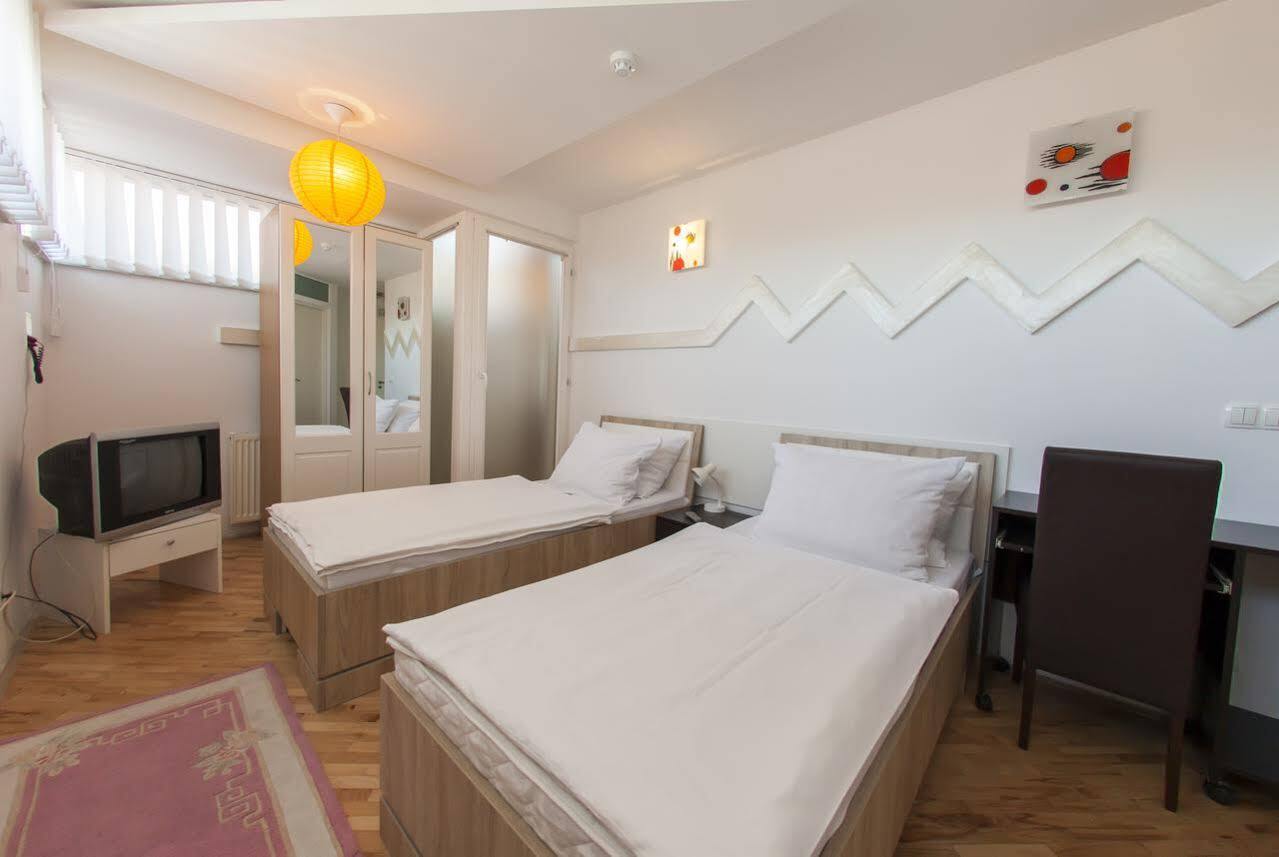 Hostel Hayat SJJ Eksteriør billede