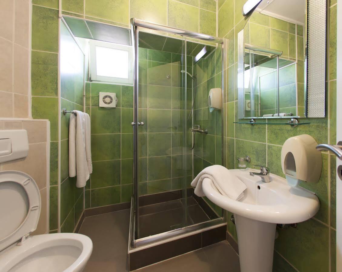 Hostel Hayat SJJ Eksteriør billede
