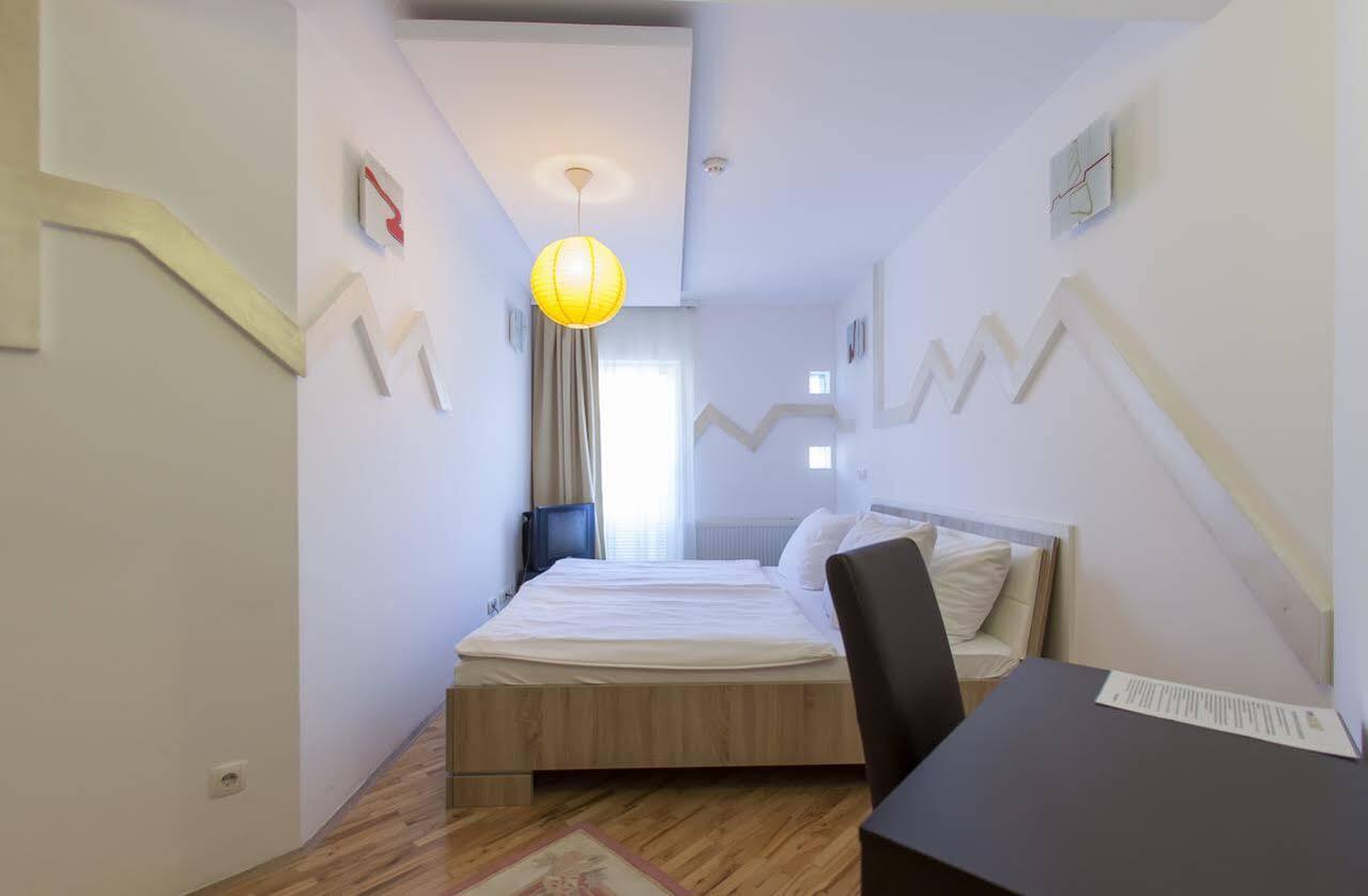 Hostel Hayat SJJ Eksteriør billede
